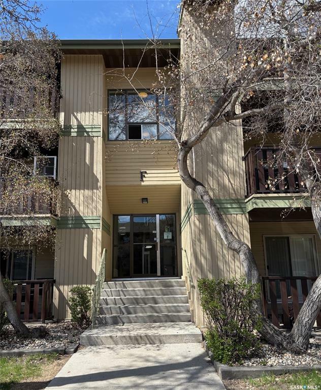 Property Photo: 1121 McKercher Drive 301F SK S7H 5B8
