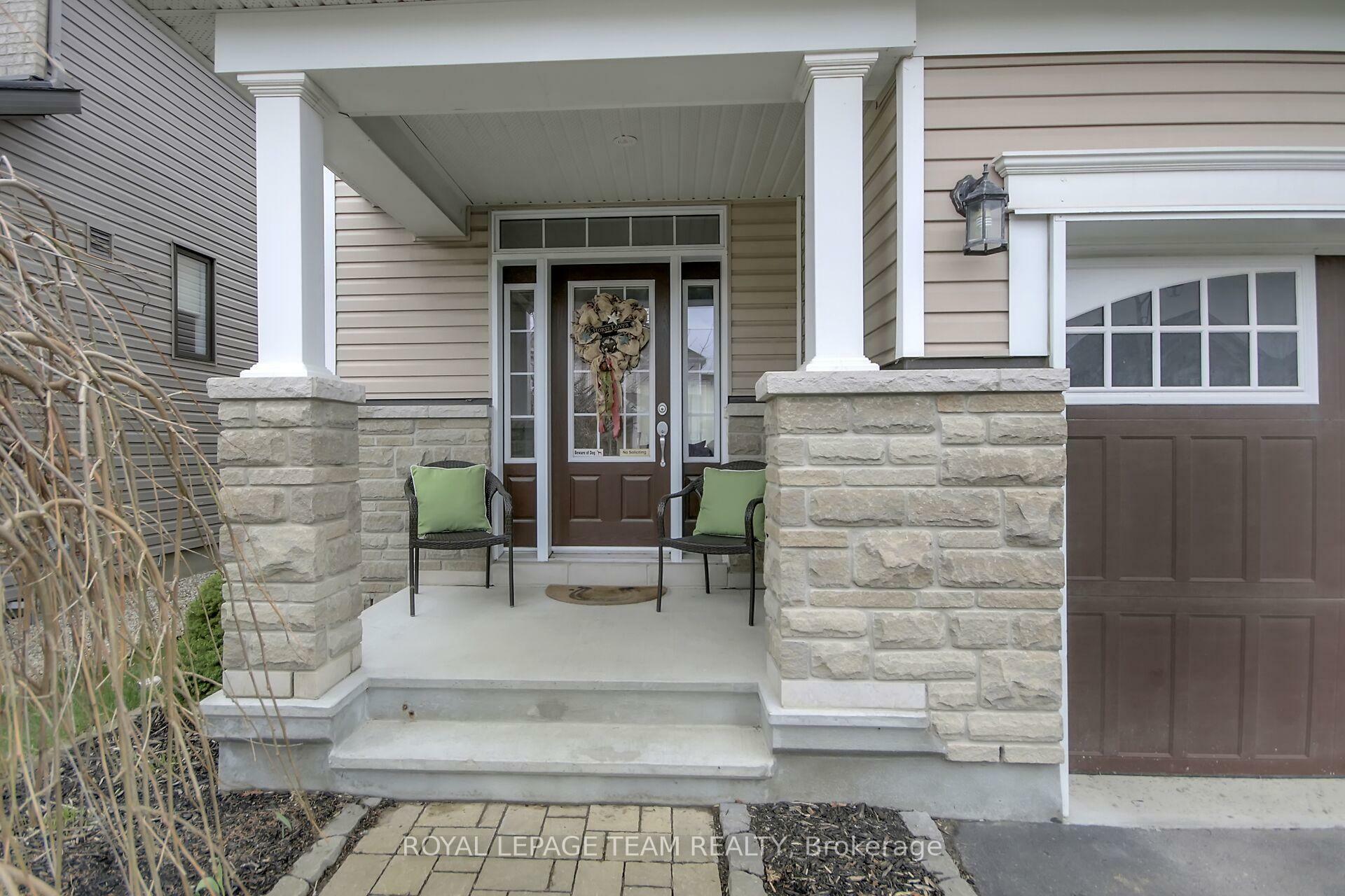 Photo de la propriété: 204 Piazza Circle ON K2J 5S2