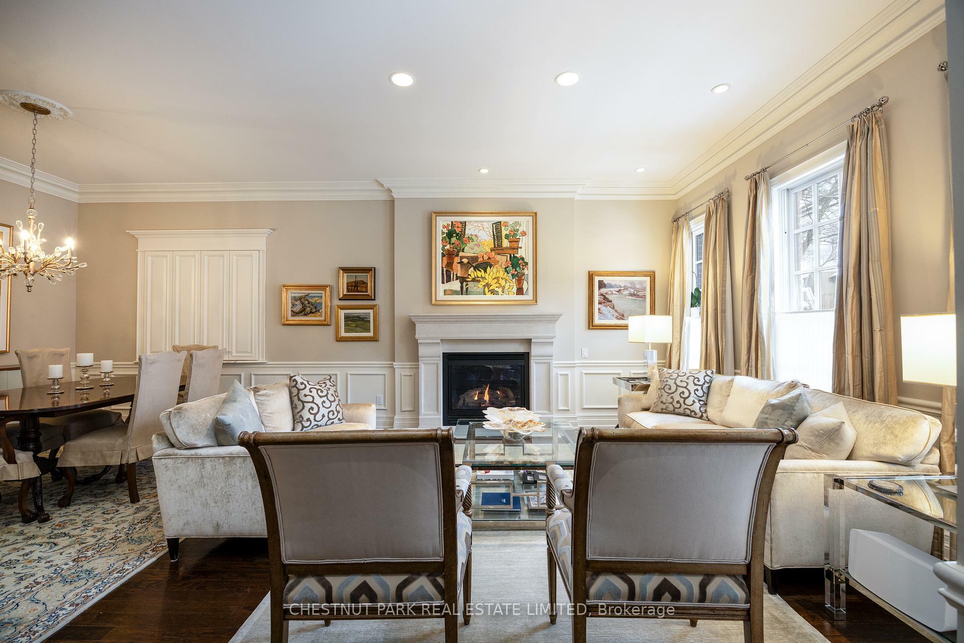 Property Photo: 117 Davenport Road ON M5R 1H8