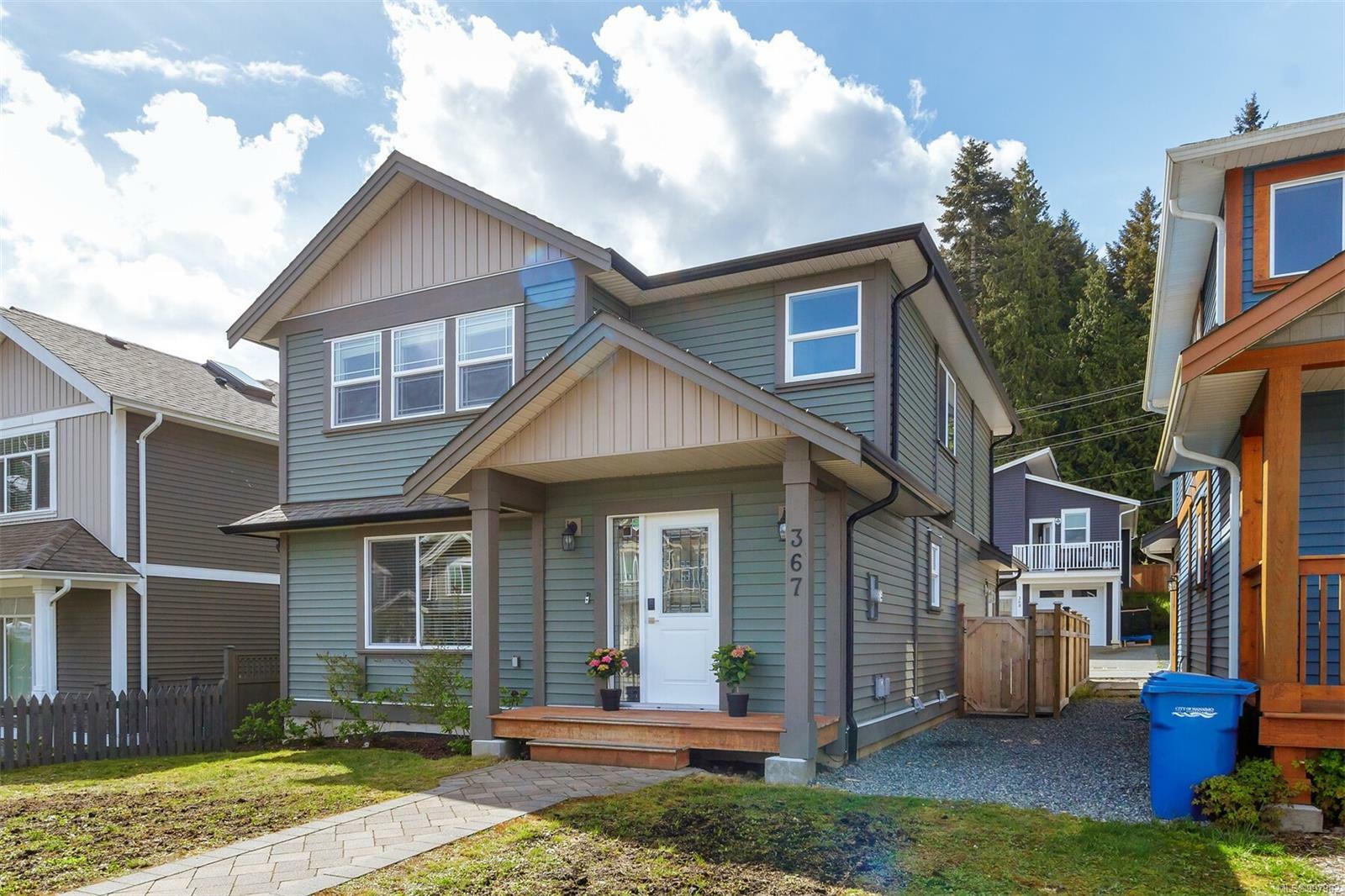 Property Photo: 367 Cambie Rd BC V9R 0G7
