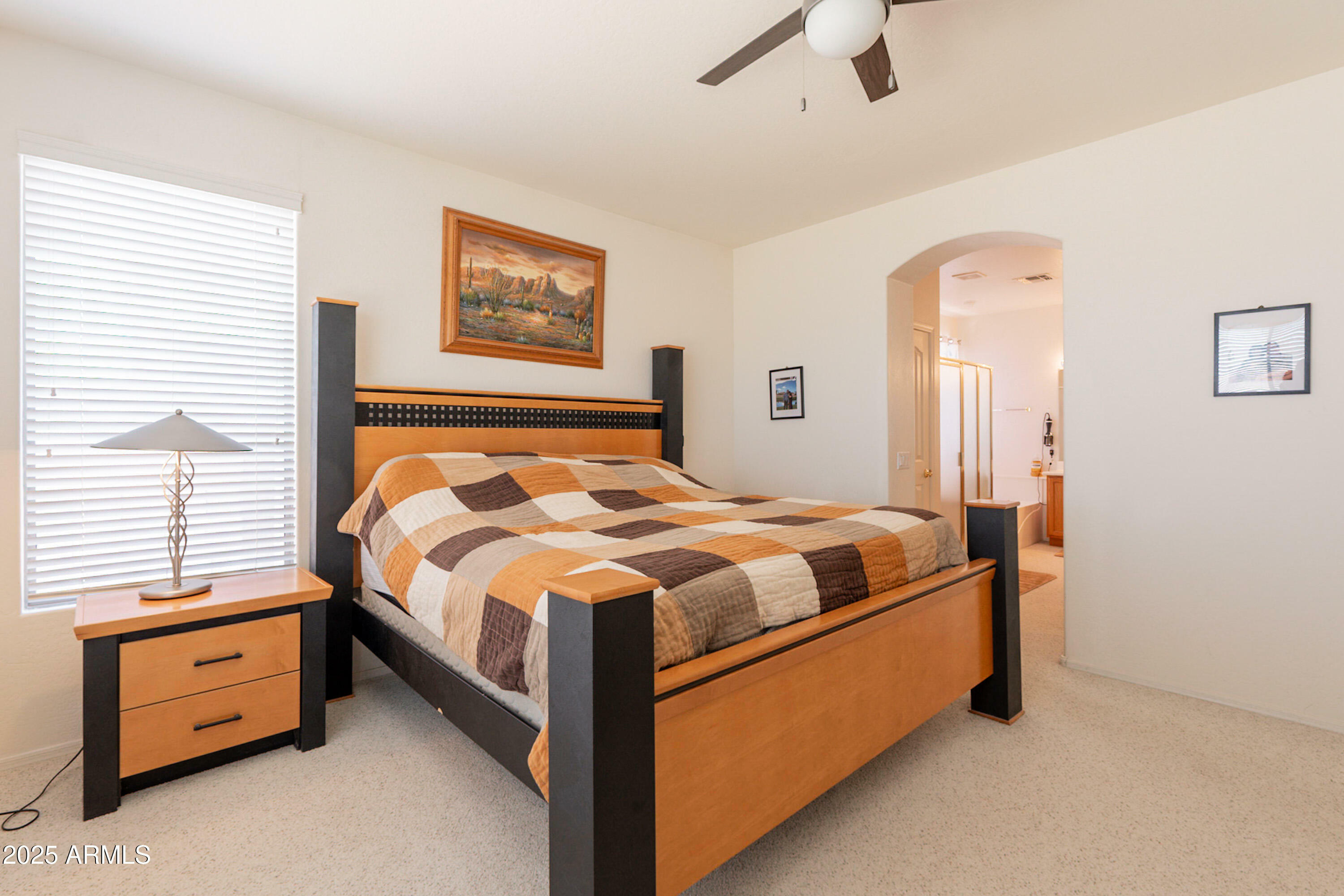 Property Photo: 170 E Canary Court AZ 85143