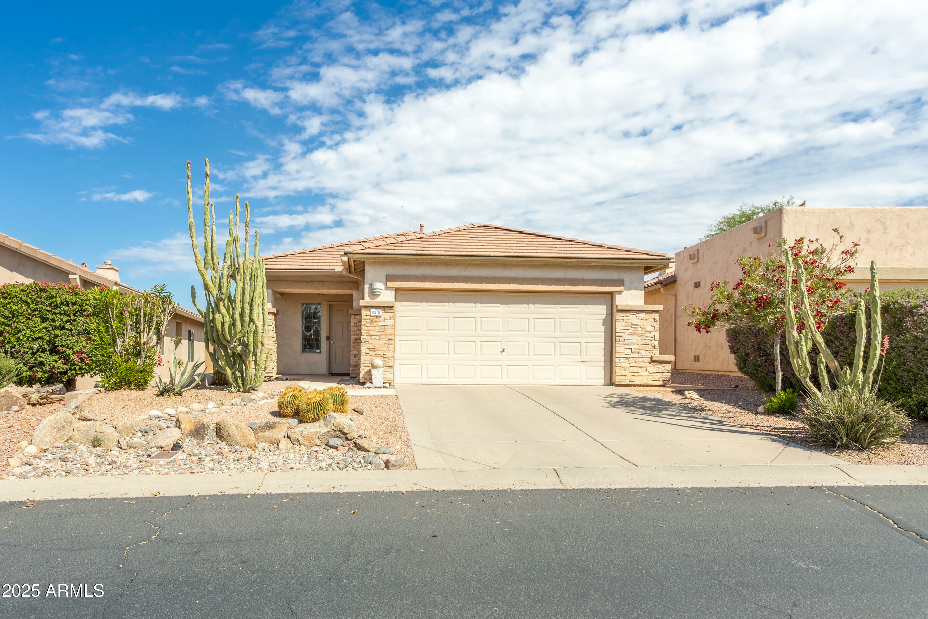 9816 E Stone Circle Lane E  Gold Canyon AZ 85118 photo