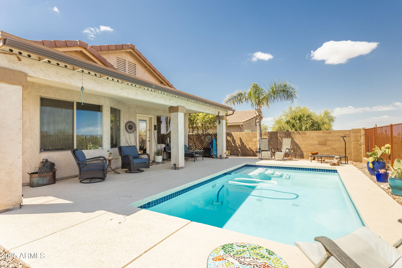Property Photo: 9816 E Stone Circle Lane E AZ 85118