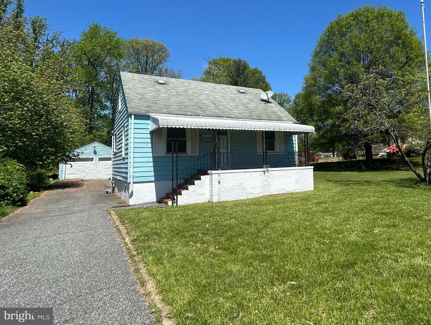Property Photo: 1806 Middleborough MD 21221