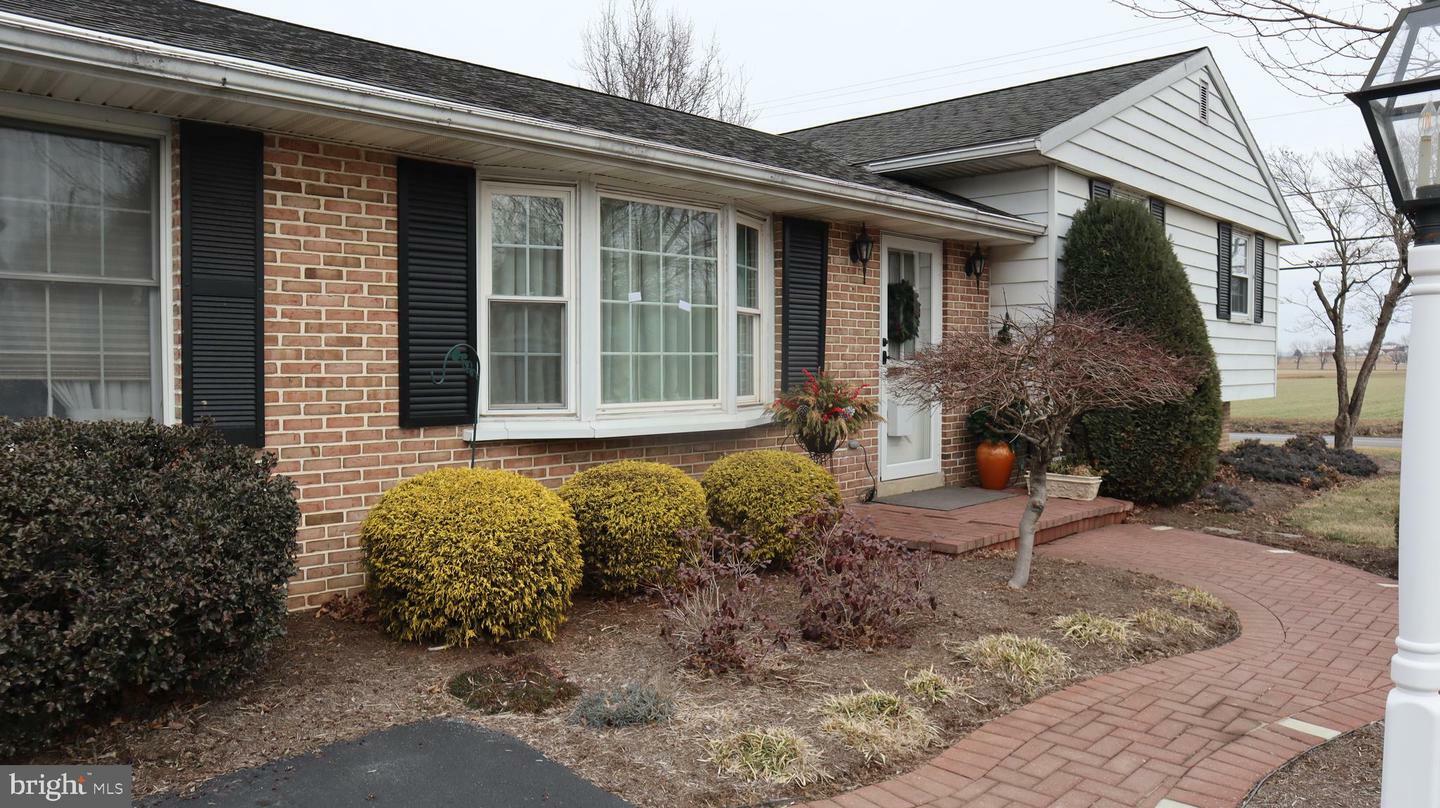 Property Photo: 321 Bareview Drive PA 17540