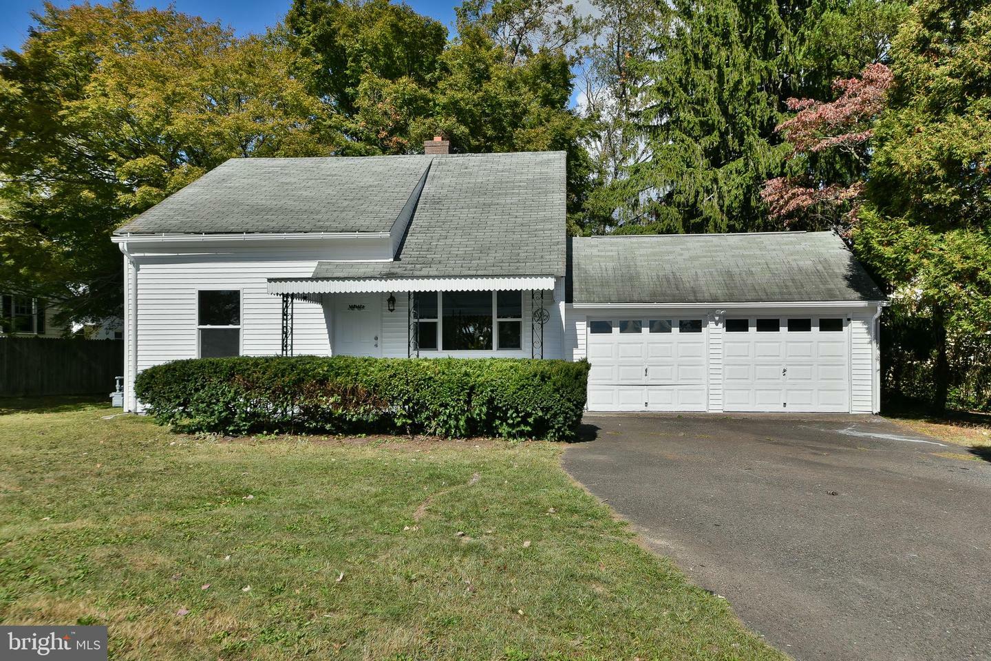 Property Photo: 1972 Coolidge Avenue PA 19090