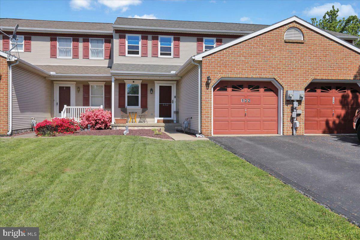 Property Photo: 132 Palm Lane PA 17042