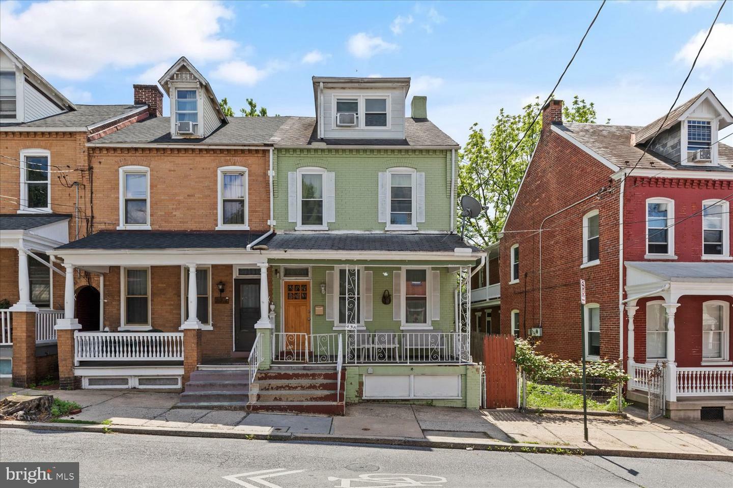 436 W Vine Street  Lancaster PA 17603 photo