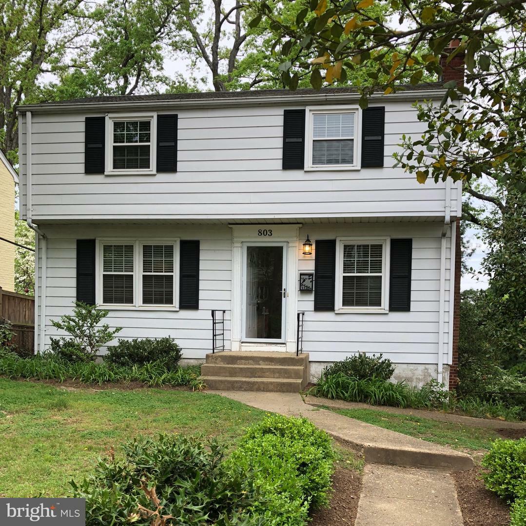 803 N Overlook Drive  Alexandria VA 22305 photo