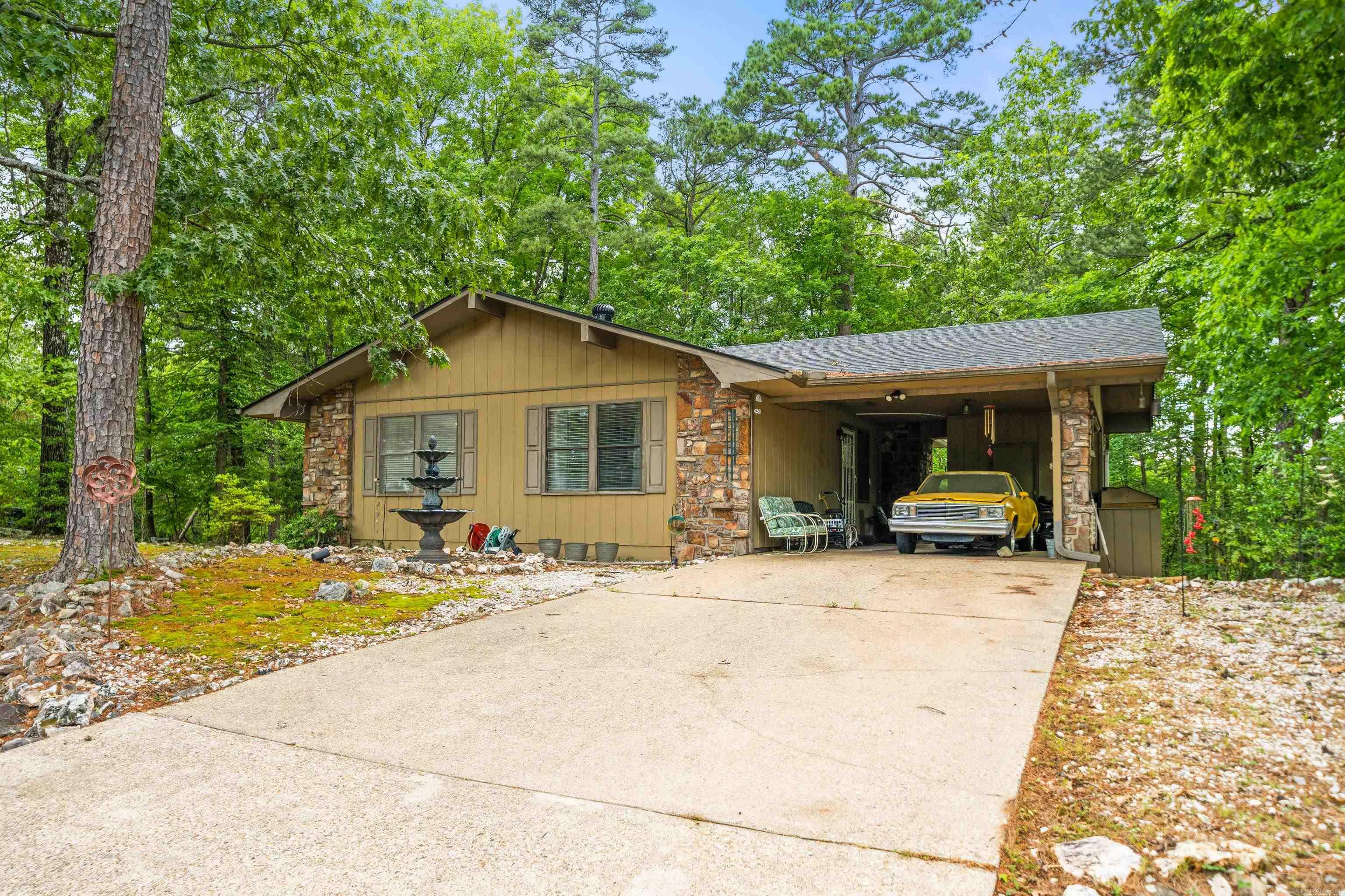 Property Photo: 1 Vilafranca Lane AR 71909