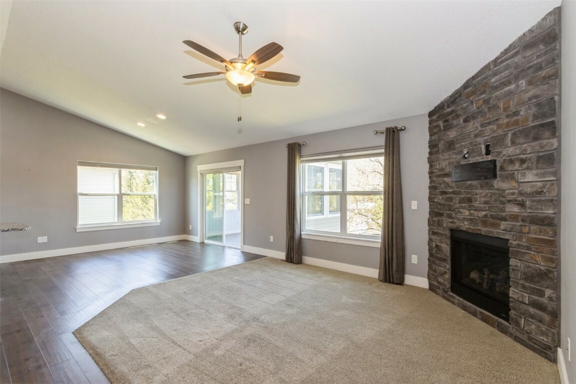 Property Photo: 3516 Pioneer Ave SE IA 52403