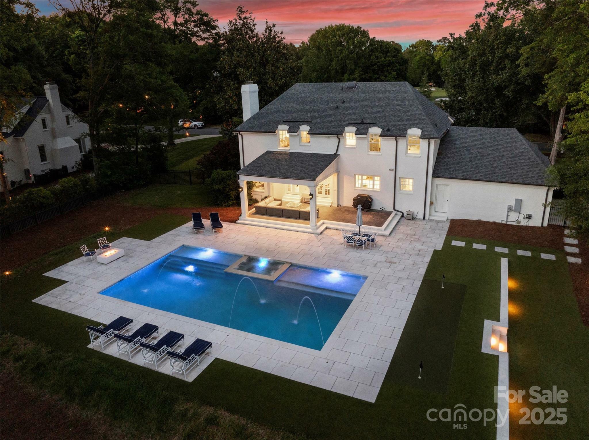 Property Photo: 5806 Bentway Drive NC 28226