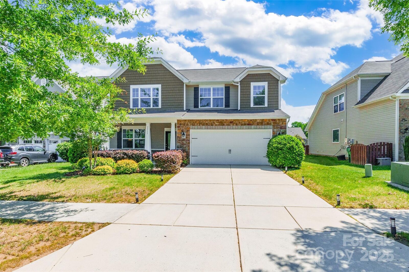 Property Photo:  7711 Kelburn Lane  NC 28273 