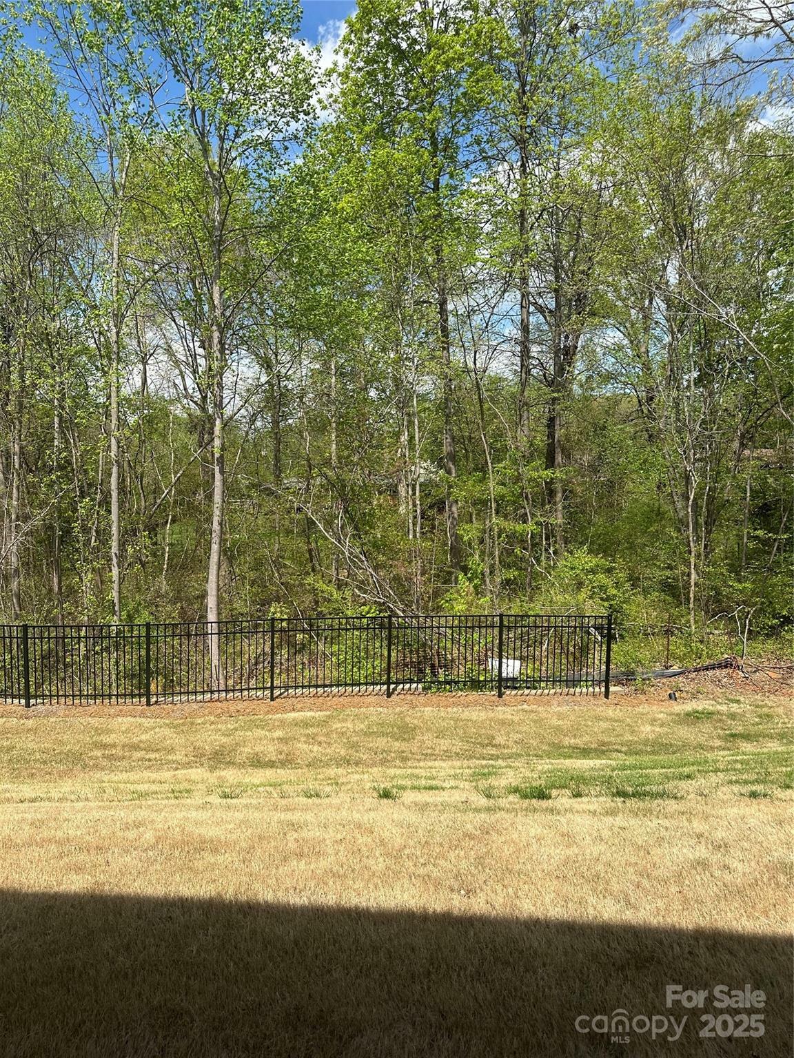 Property Photo: 2932 Pirates Place NC 28216