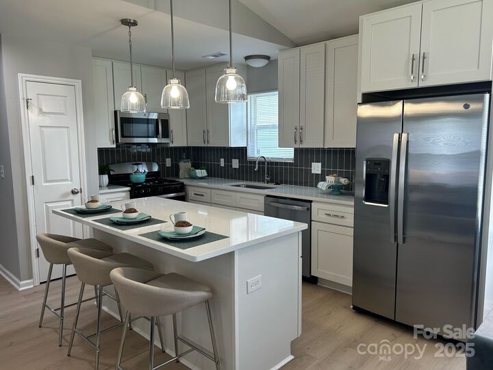 1004 Johnson Street  Charlotte NC 28206 photo