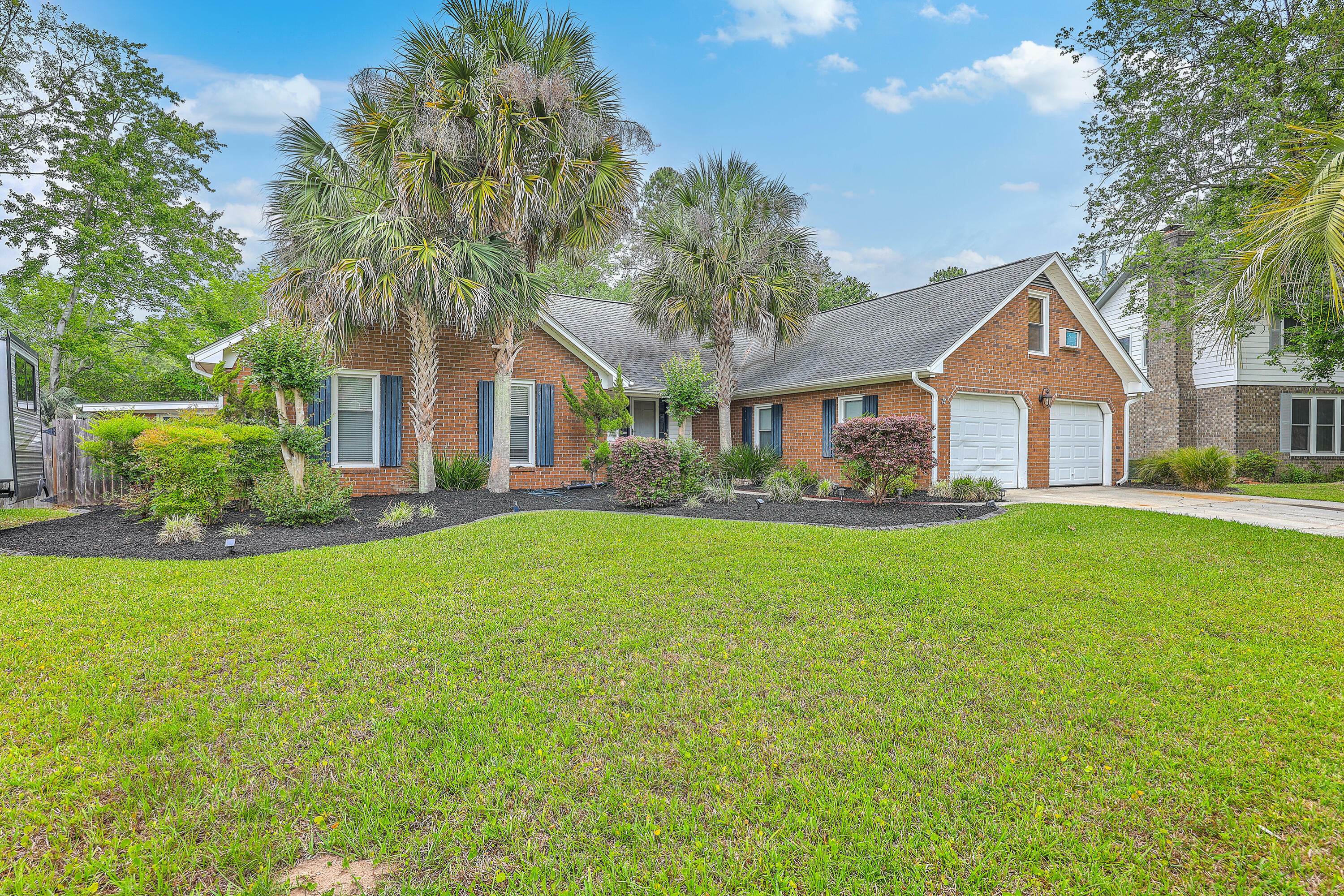 Property Photo: 2120 Fife Lane SC 29414