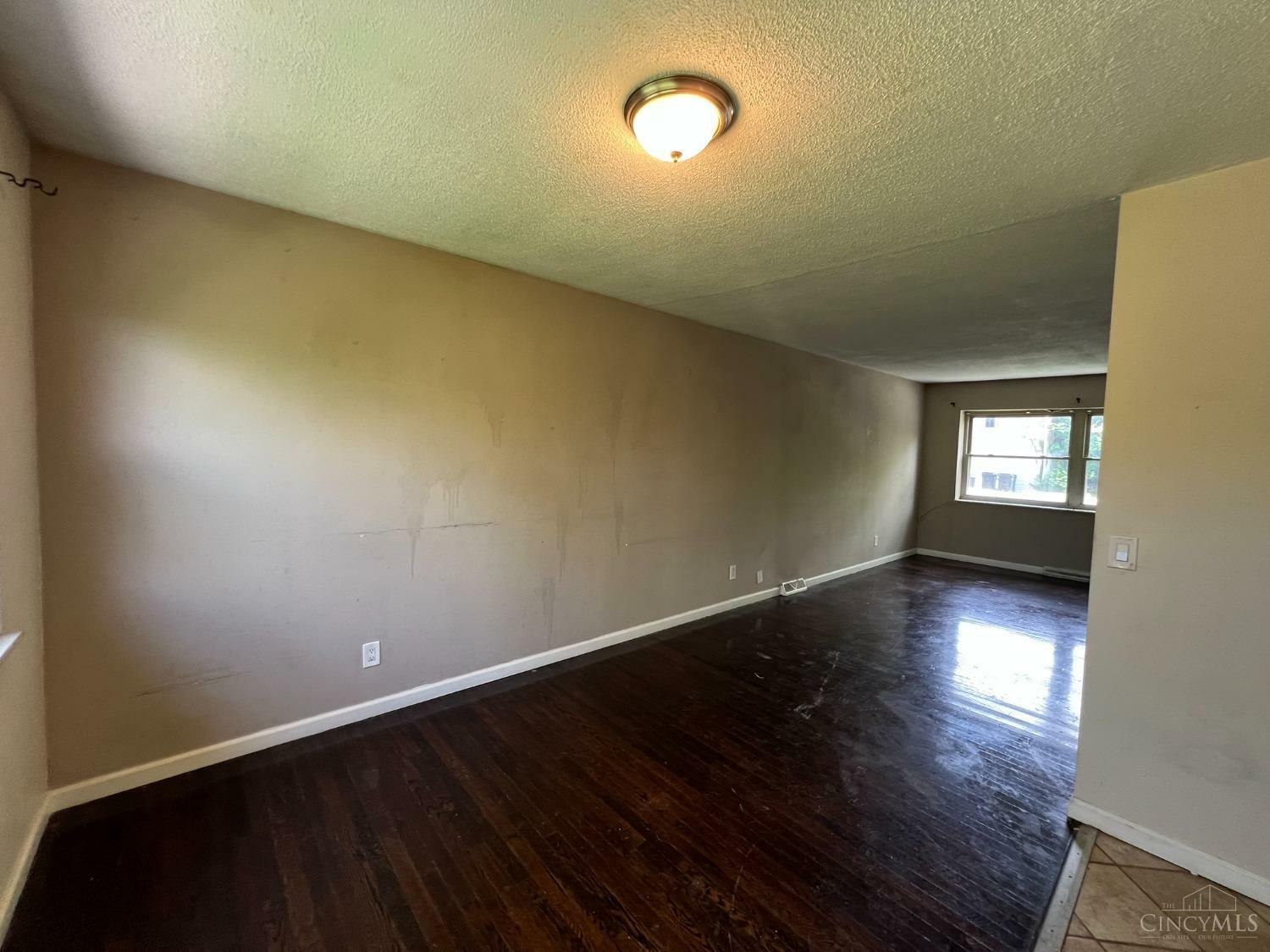 Property Photo: 3025 Aquadale Lane OH 45211