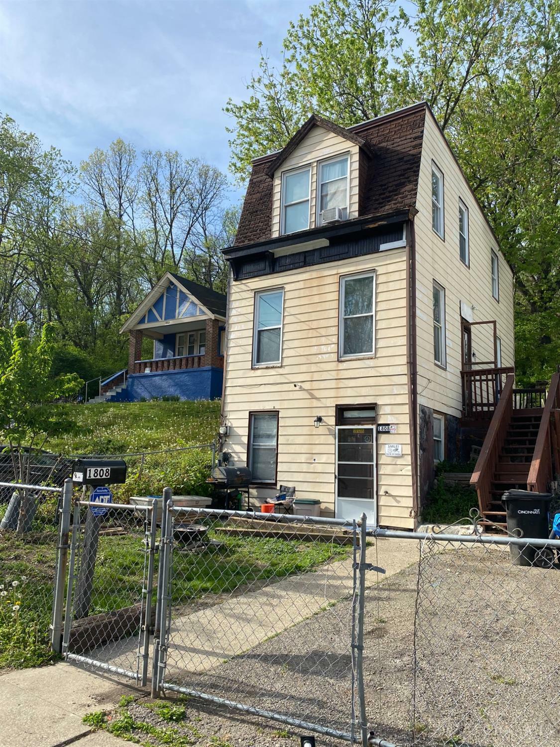 1808 Carll Street  Cincinnati OH 45225 photo