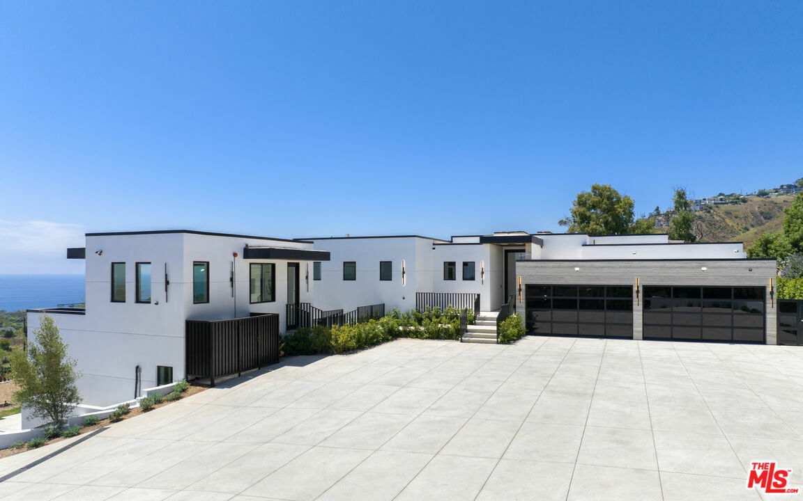 Property Photo: 29623 Cuthbert Rd CA 90265