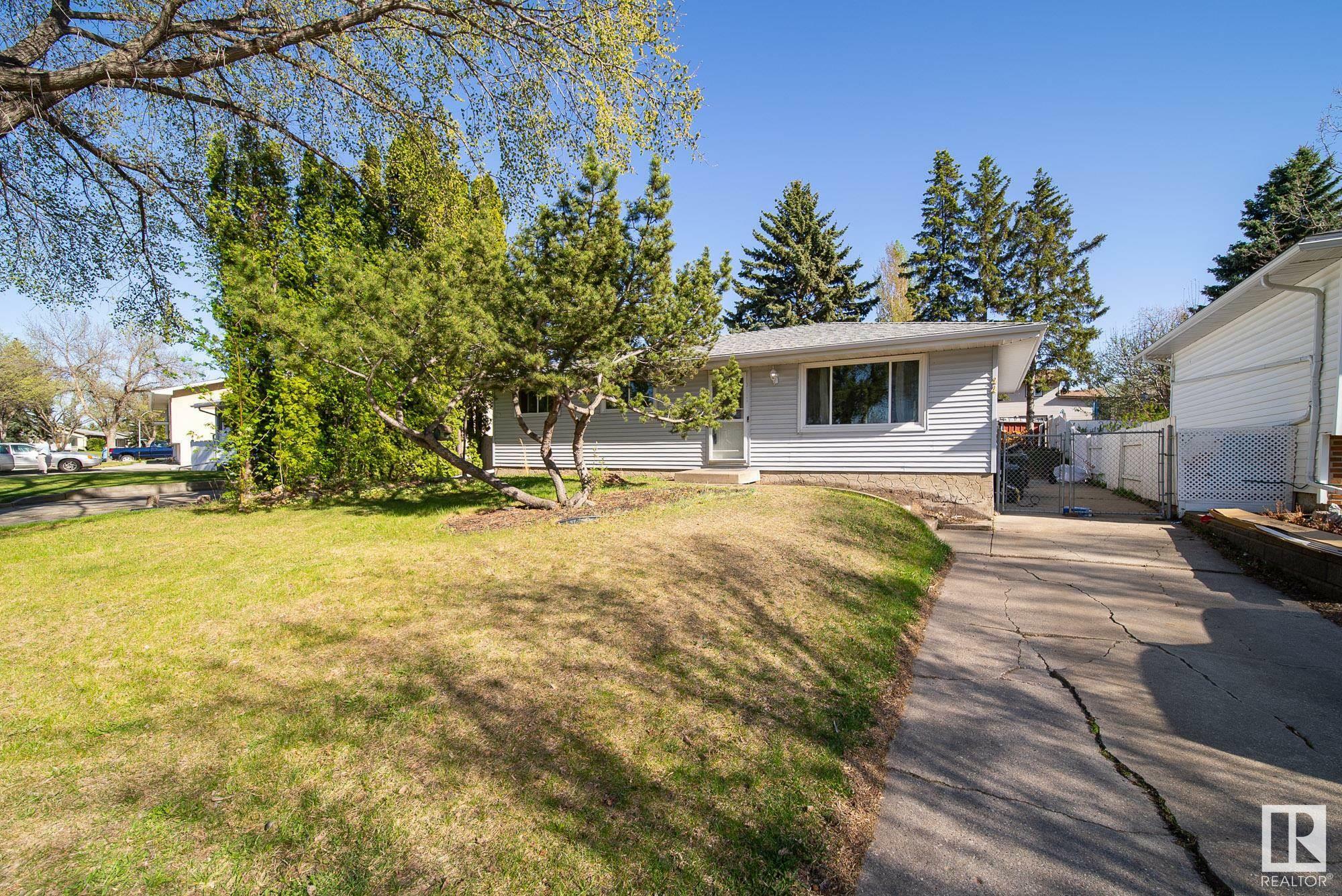 44 Marion Drive  Sherwood Park AB T8A 0M1 photo