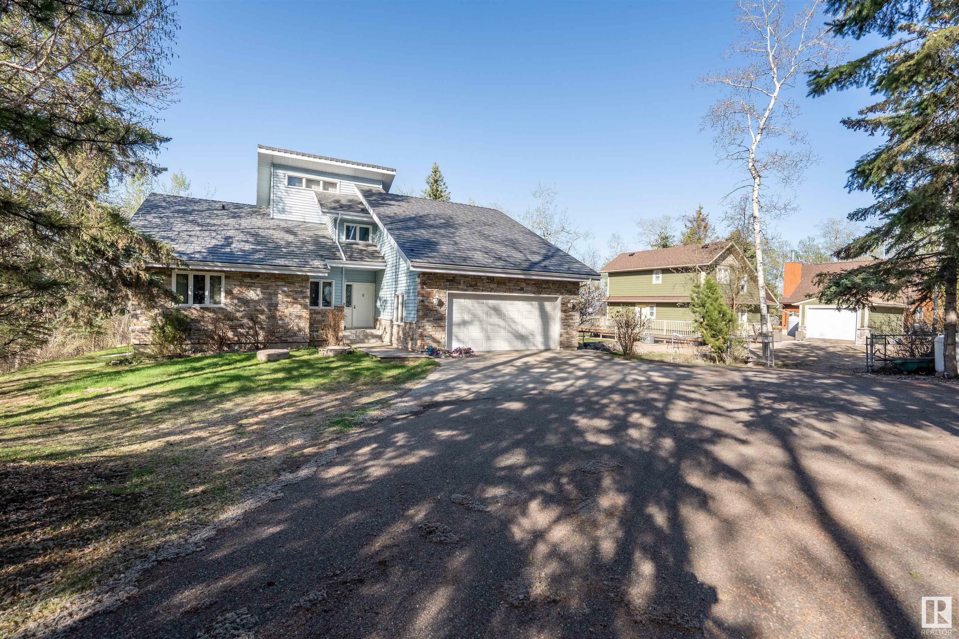 Photo de la propriété: #36 45320 Twp Rd 593A AB T9N 2J6