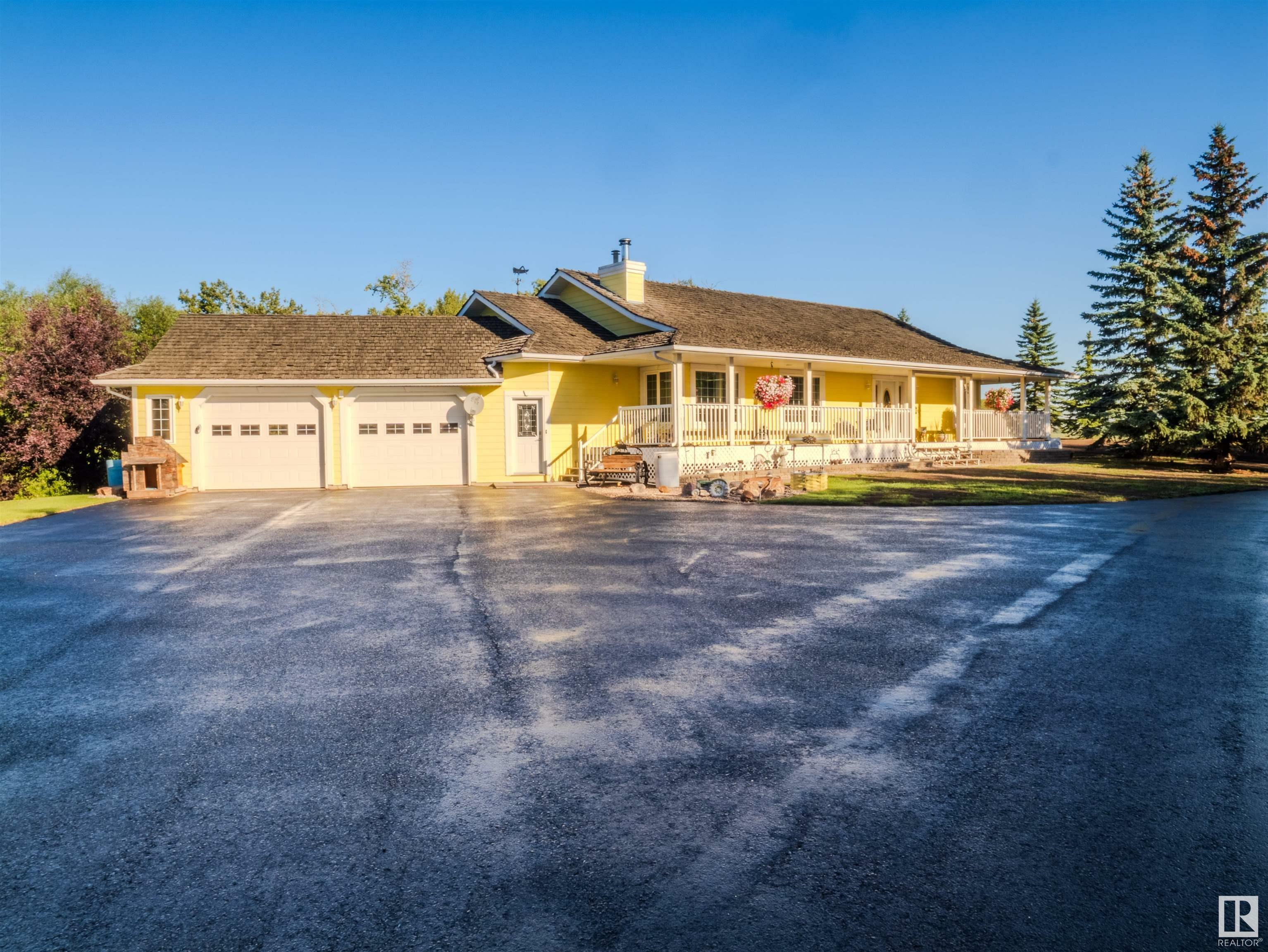 Property Photo: 23038 Twp Road 512 AB T8B 1K7
