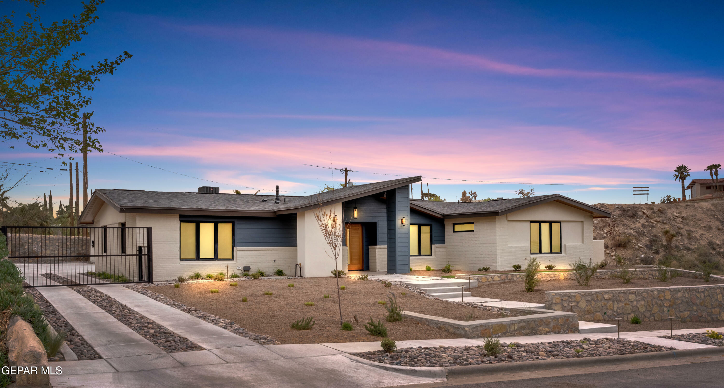 Property Photo: 600 La Cruz Drive TX 79902