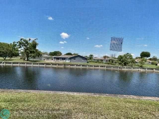Property Photo: 6429 Pinehurst Cir W. C24 FL 33321