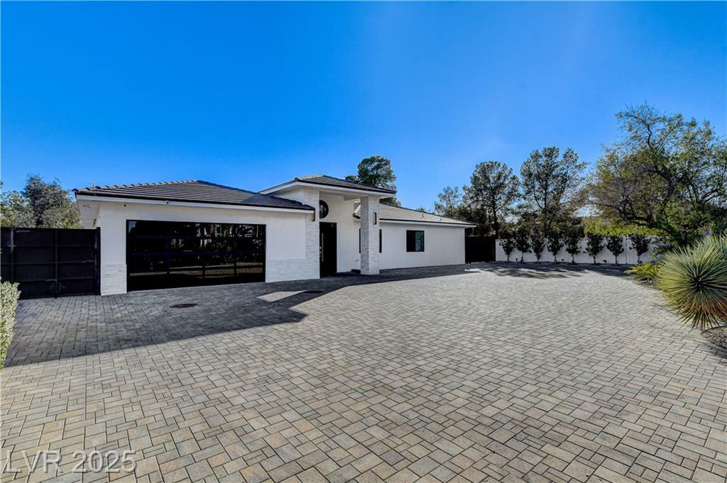 Property Photo: 6965 Tara Avenue NV 89117