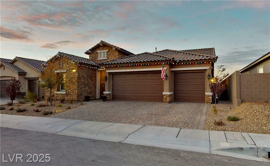 Property Photo: 3392 Aultmore Lane NV 89044
