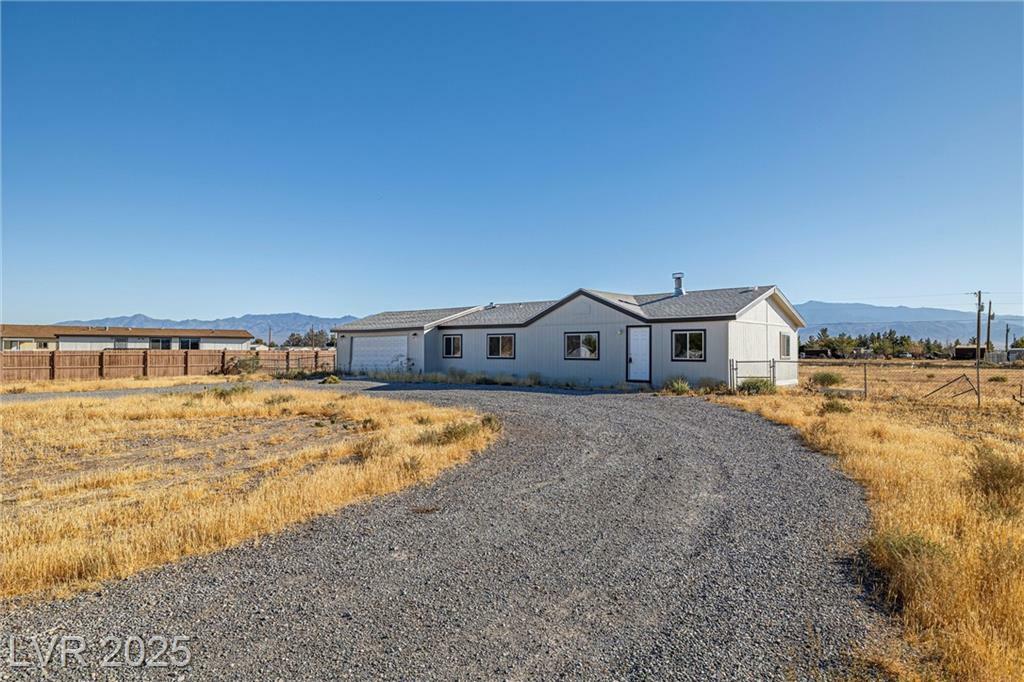 Property Photo: 1621 Windy Lane NV 89048