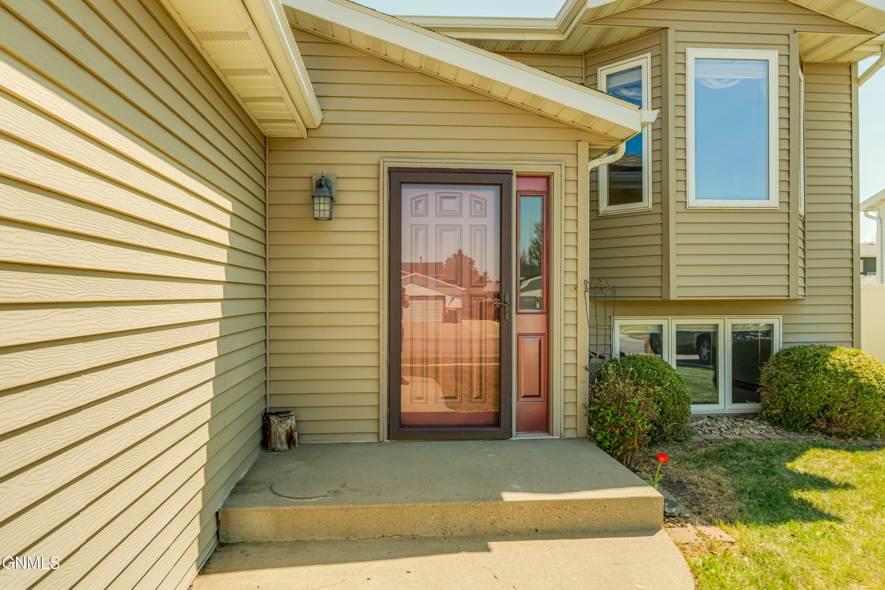 Property Photo: 2631 Yorktown Drive ND 58503