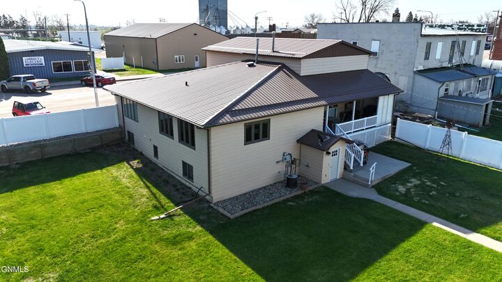 Property Photo: 615 Main Street ND 58433