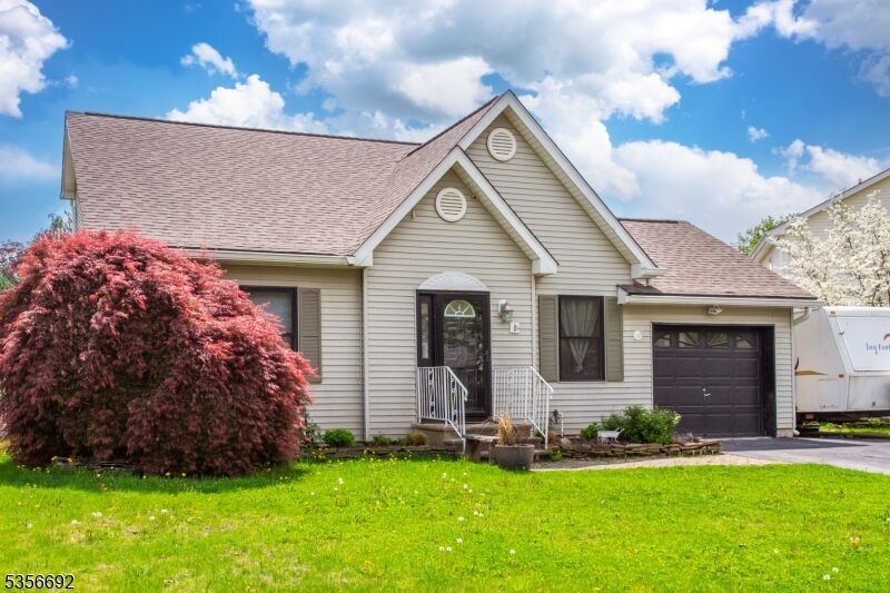 Property Photo:  5 Holly Dr  NJ 07419 