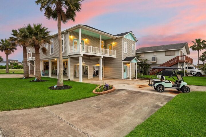 Property Photo:  1103 Papeete Street  TX 77554 