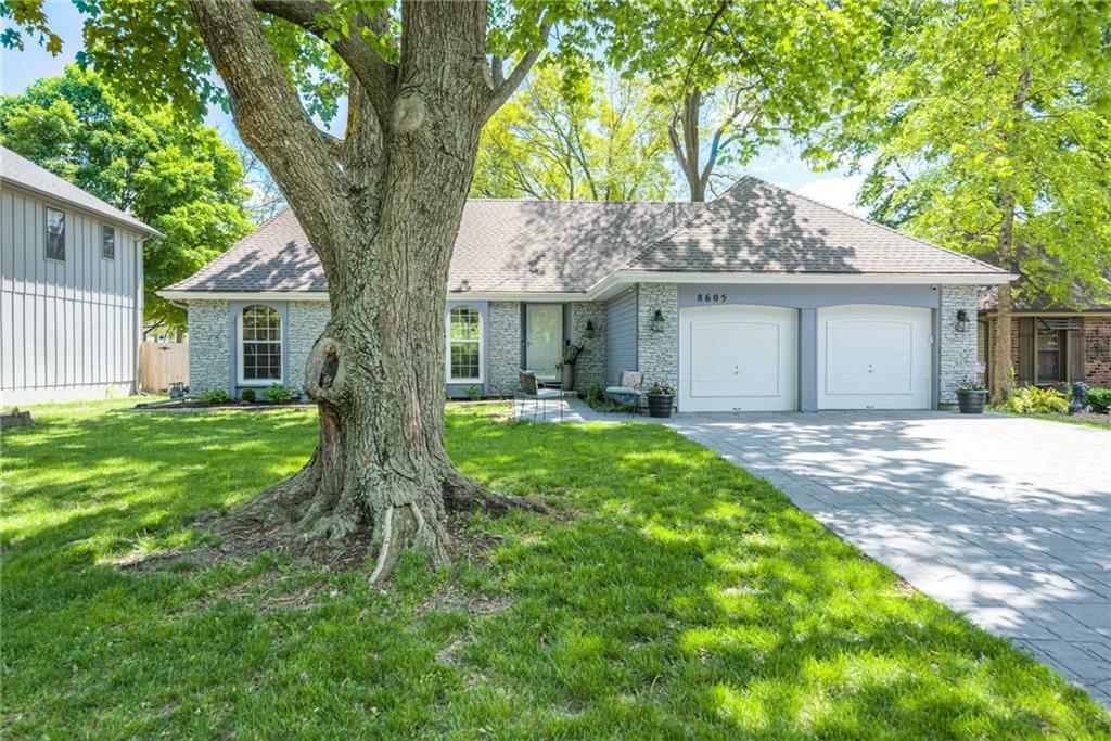 Property Photo:  8605 W 71st Street  KS 66204 