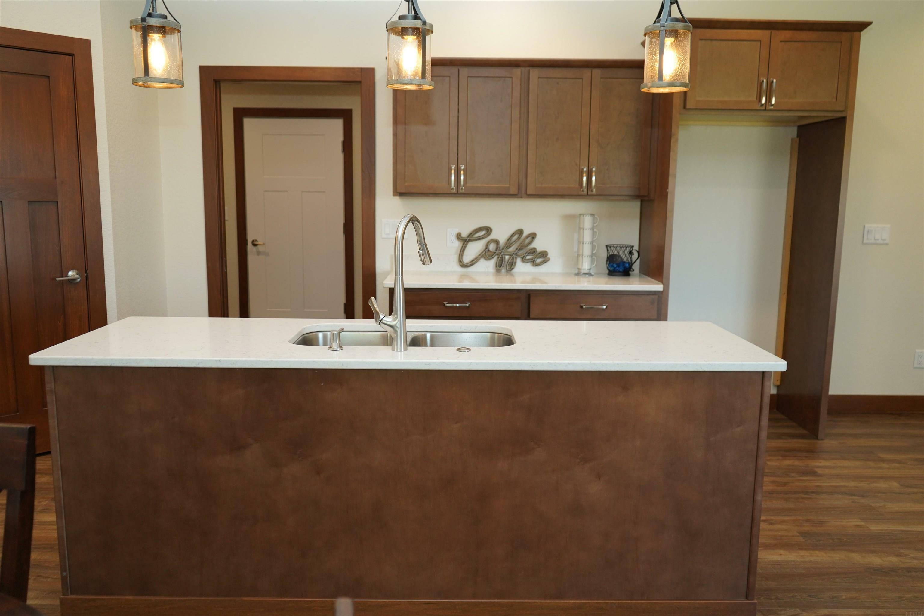 Property Photo:  505 Tumbleweed Trail  IA 50677 
