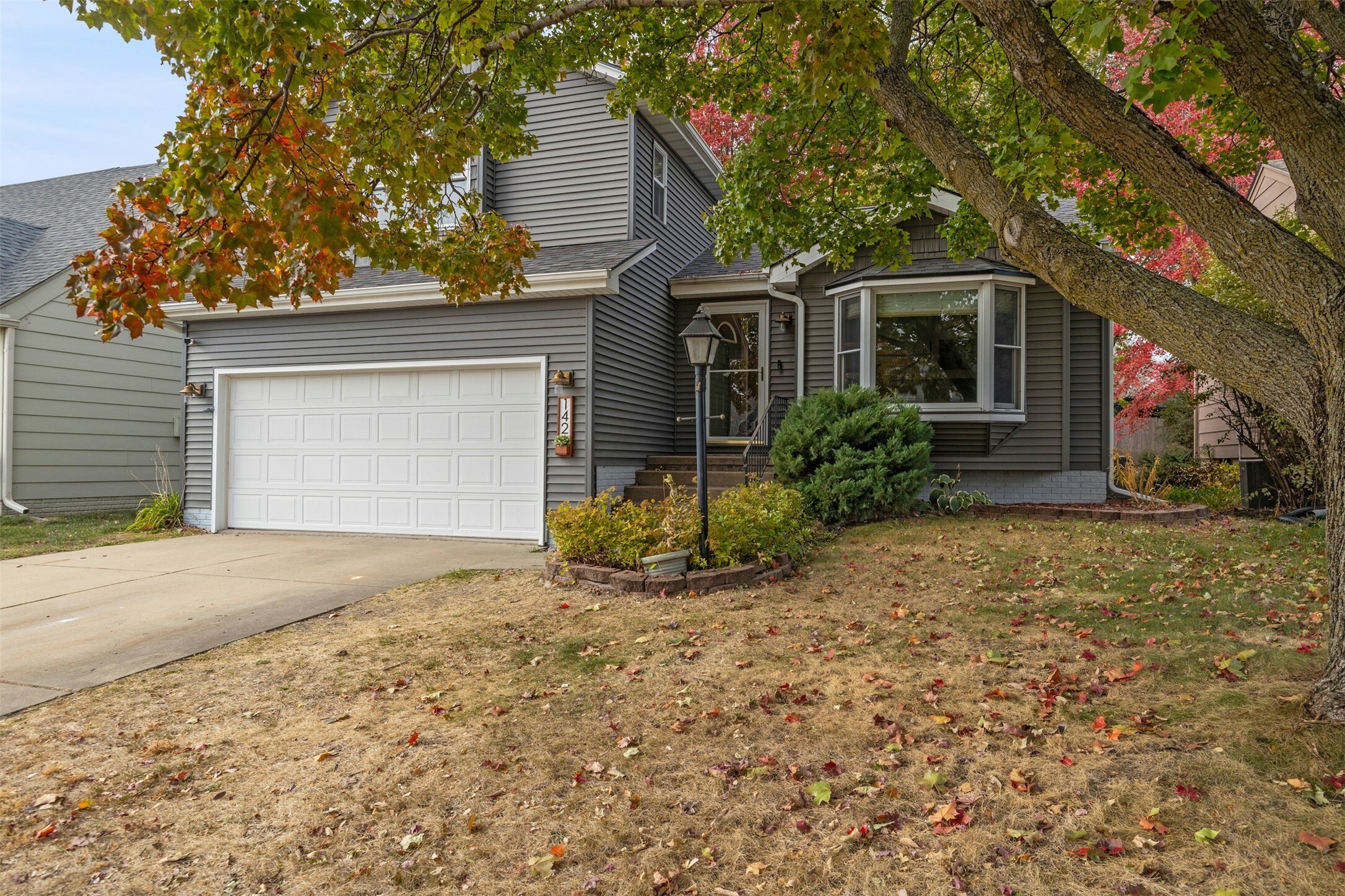 Property Photo: 142 25th Court IA 50265