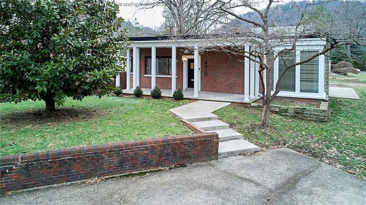 Property Photo:  4010 Virginia Avenue SE  WV 25304 