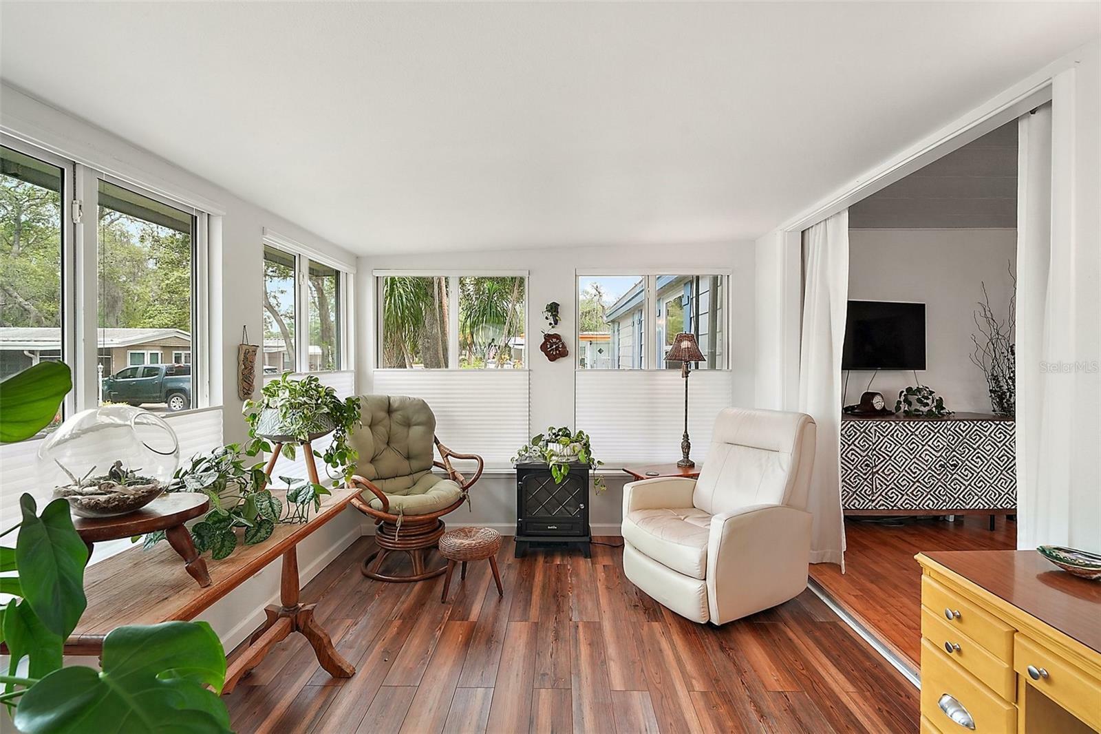Property Photo: 2110 Oak Circle FL 32757