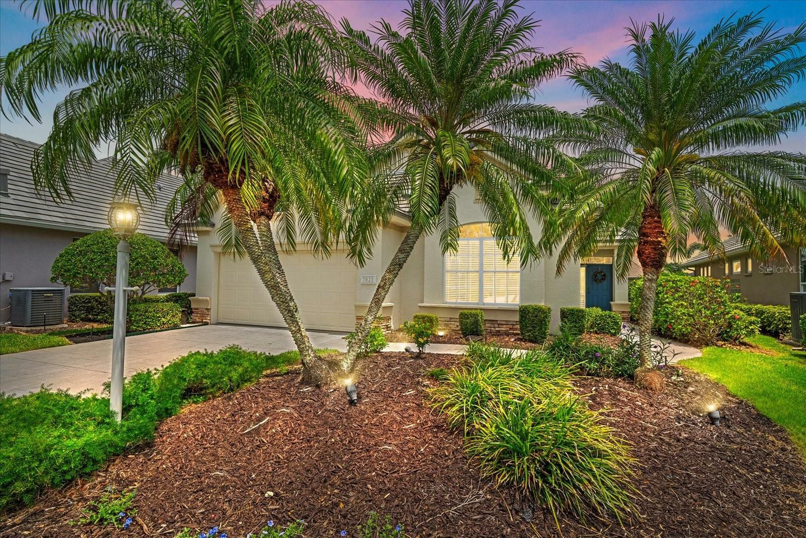 Property Photo: 7821 Troon Court FL 34202