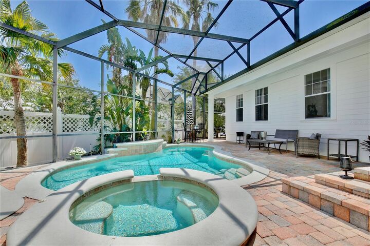 Property Photo: 1101 Rush Court FL 34747