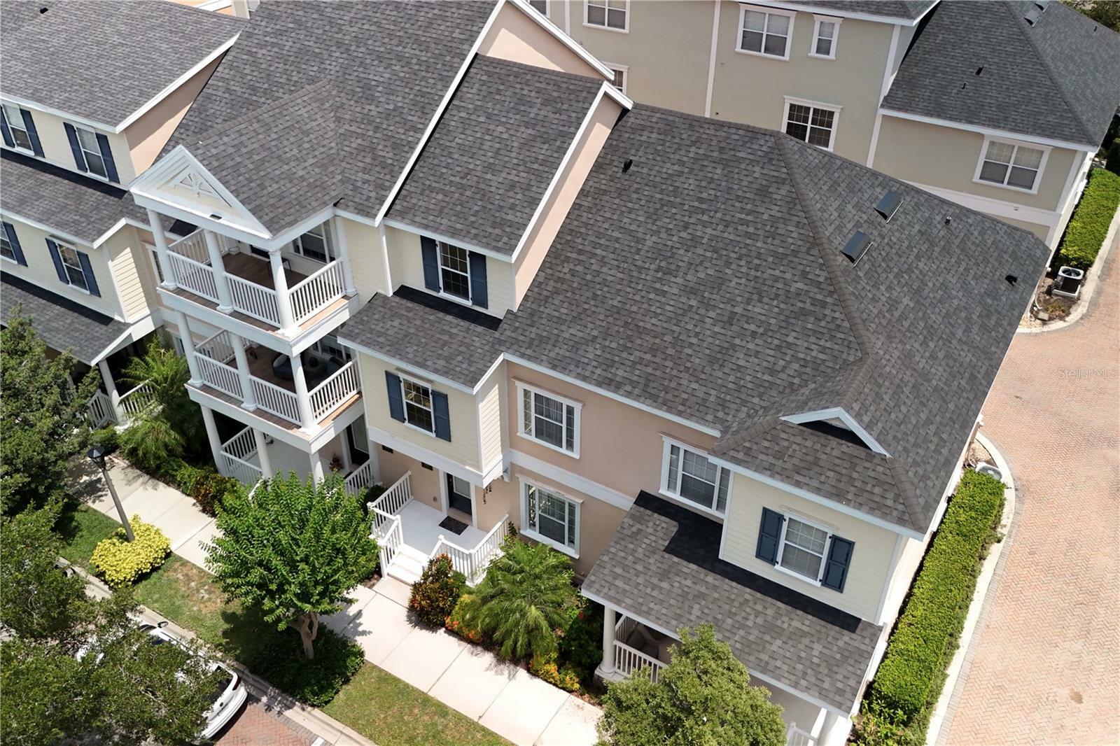 Property Photo: 415 Old Farm Lane FL 32708