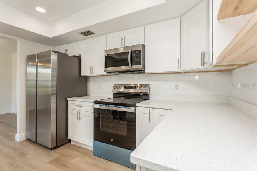 Property Photo: 2146 Waterside Drive FL 33764