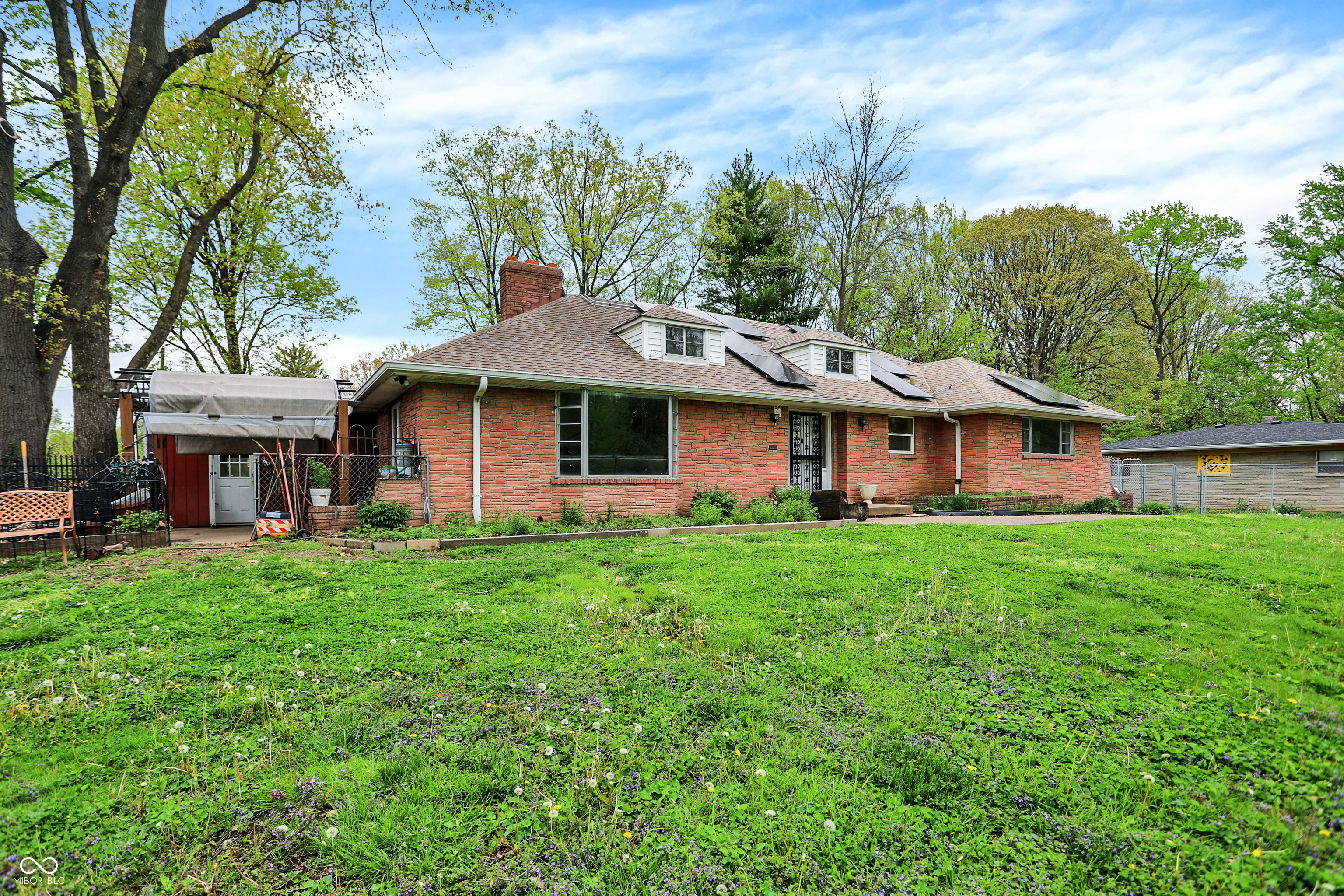 Property Photo: 3975 Denwood Drive IN 46226