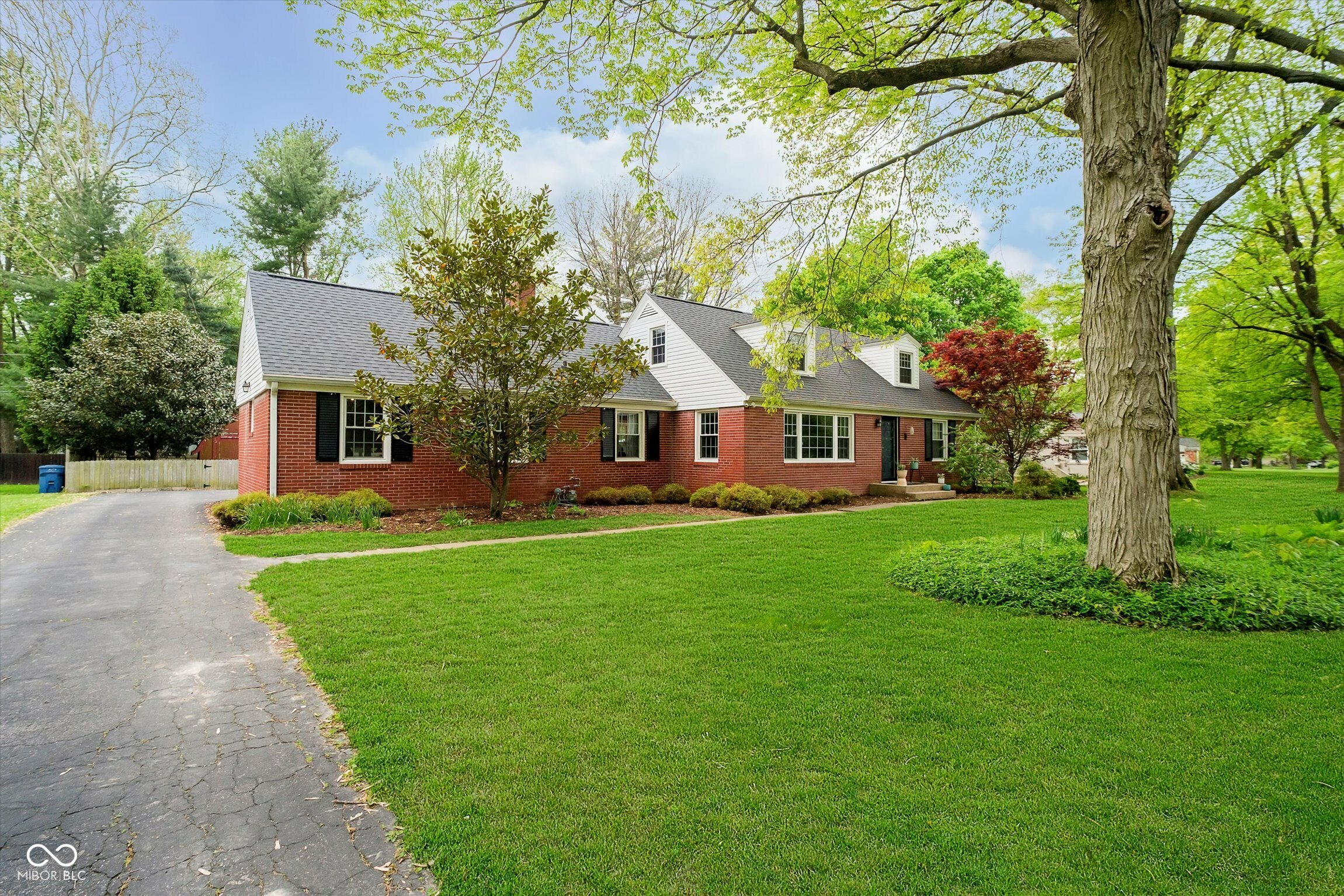 1409 Alimingo Drive  Indianapolis IN 46260 photo