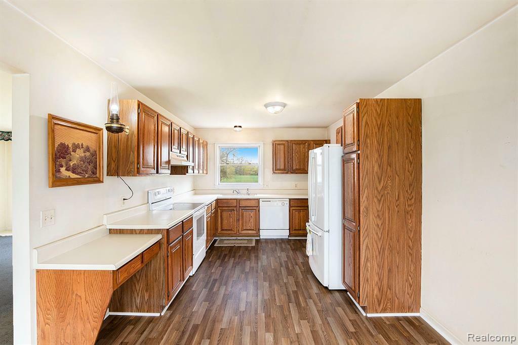 Property Photo: 8680 Oak Hill Road MI 48348 1037