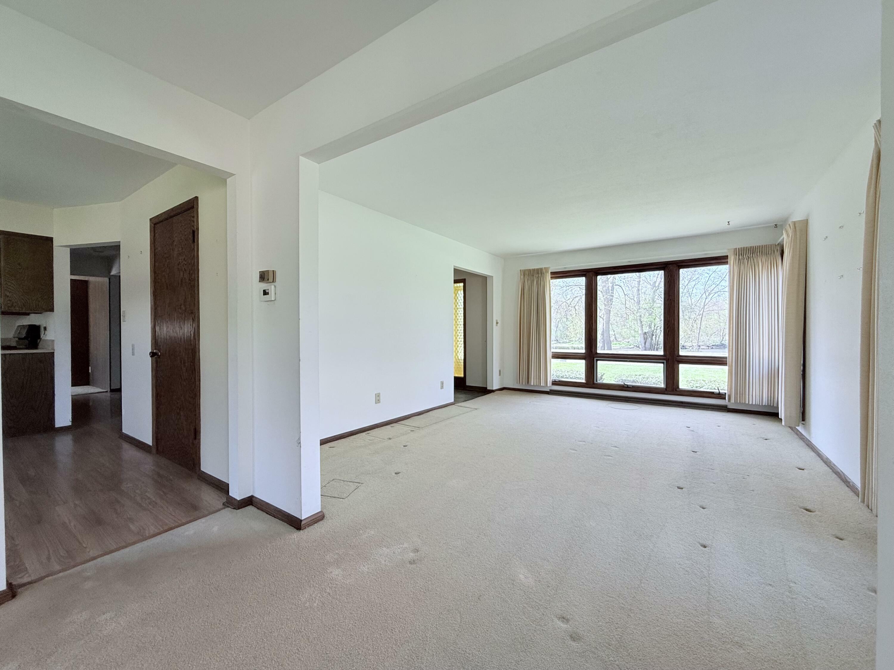 Property Photo: 1141 W Acacia Rd WI 53217
