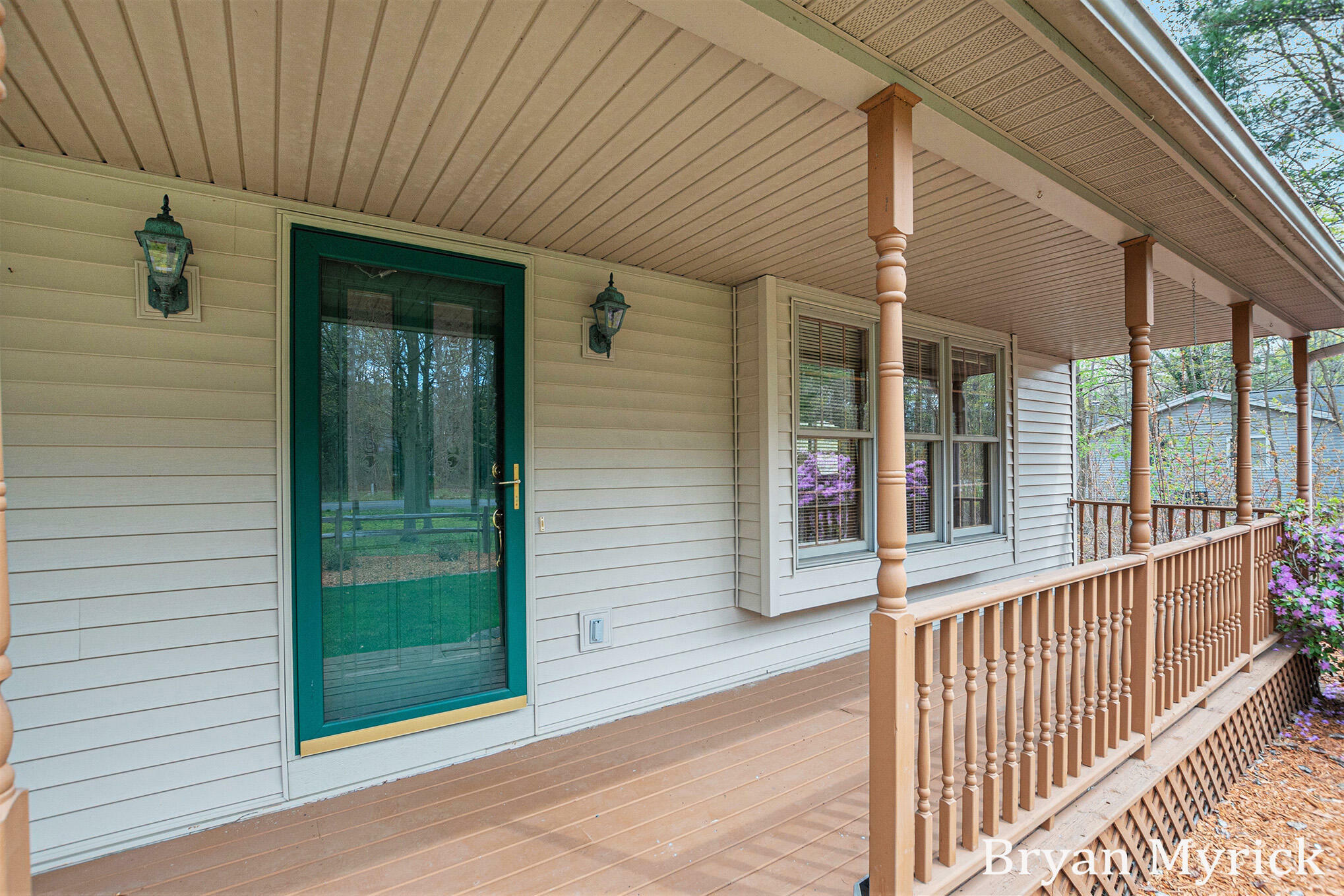 Property Photo: 3106 N 168th Avenue MI 49424