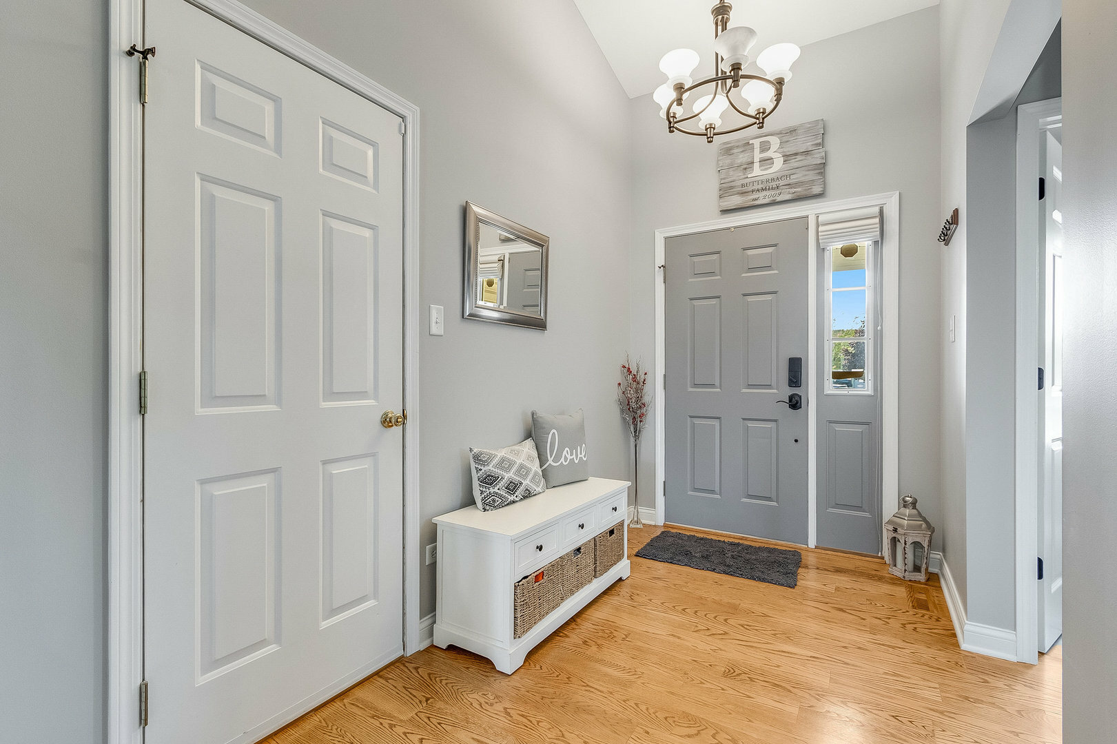 Property Photo: 1111 Breckenridge Lane IL 60404